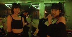 JYP เปิดตัวสมาชิกใหม่ Lily ในวิดีโอคัฟเวอร์เพลง Finesse